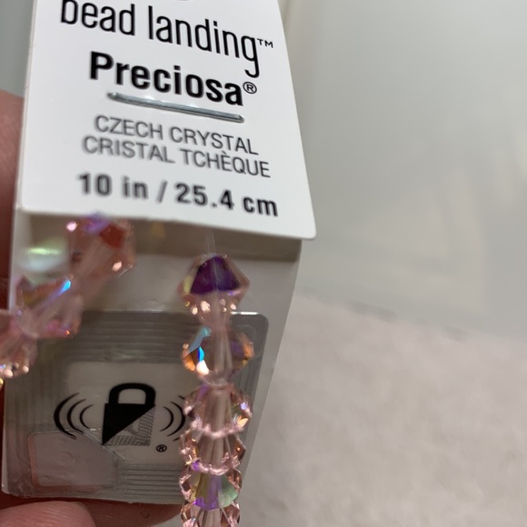 New Hand Crafted Cowboy Cattle Post Western Earrings with Crystal cowgirls - Picture 9 of 9